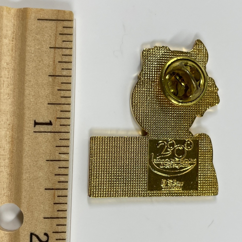 Disney Honey I Shrunk the Audience Pin Quark Dog Epcot Vintage 2000 Gold Enamel - Picture 6 of 6